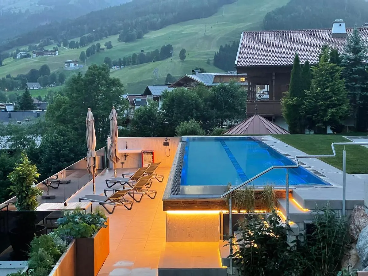 Apartment Appartements Casa Nuova Saalbach-Hinterglemm Austria