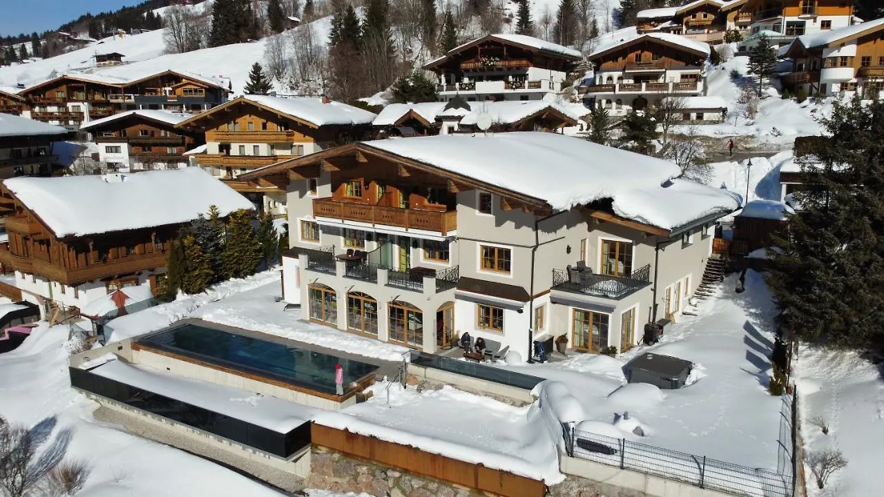 Appartements Casa Nuova Saalbach-Hinterglemm Apartment